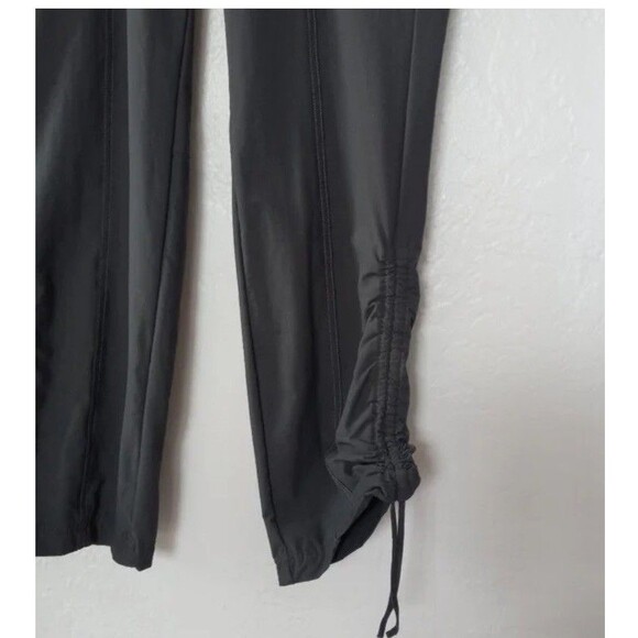 Kuhl Kurve Durango Convertible Cargo Hiking Pants Women's 4 Gray Cinch Hem - Picture 3 of 10